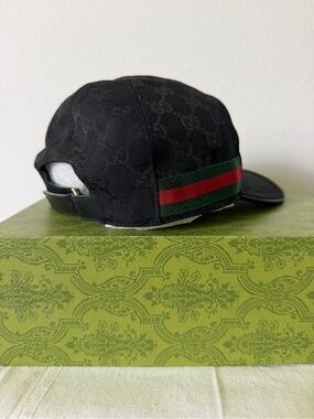 Gucci Black GG Canvas Cap with Green-Red Web Stripe
